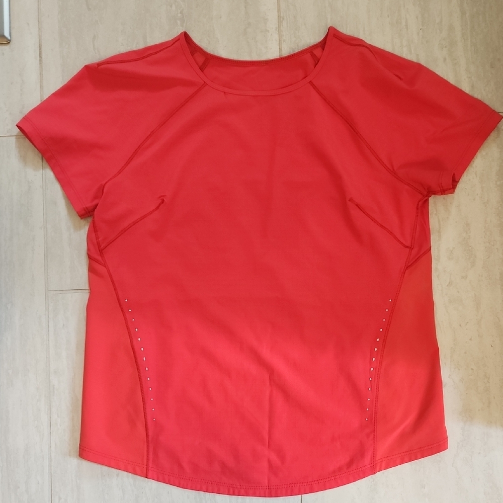 Lululemon Athletica Red Fitted Short Sleeve Tee